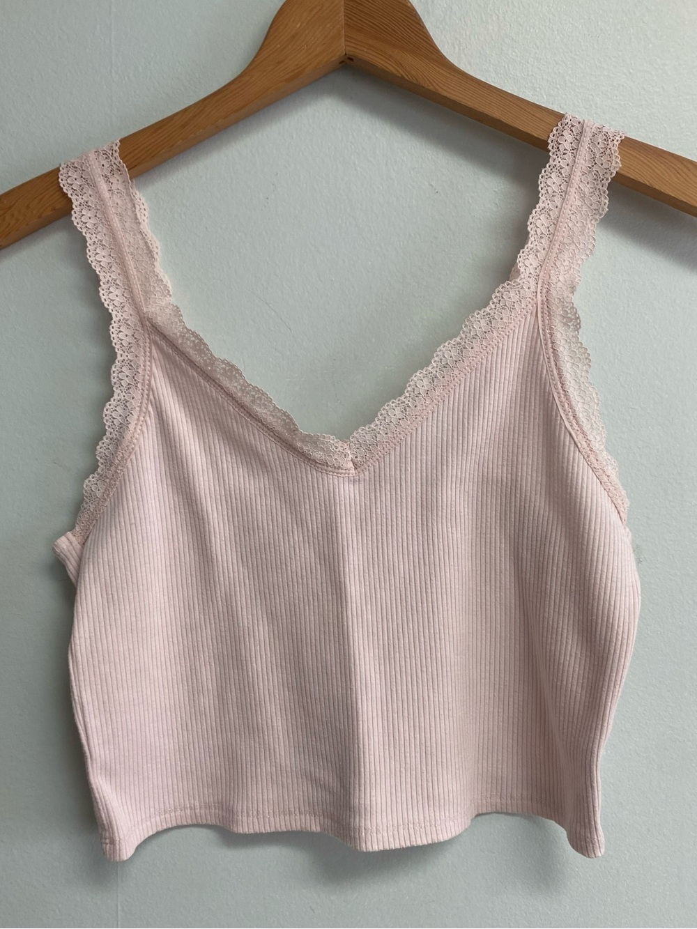 AMERICAN EAGLE RIBBED CROPPED TANK - LARGE